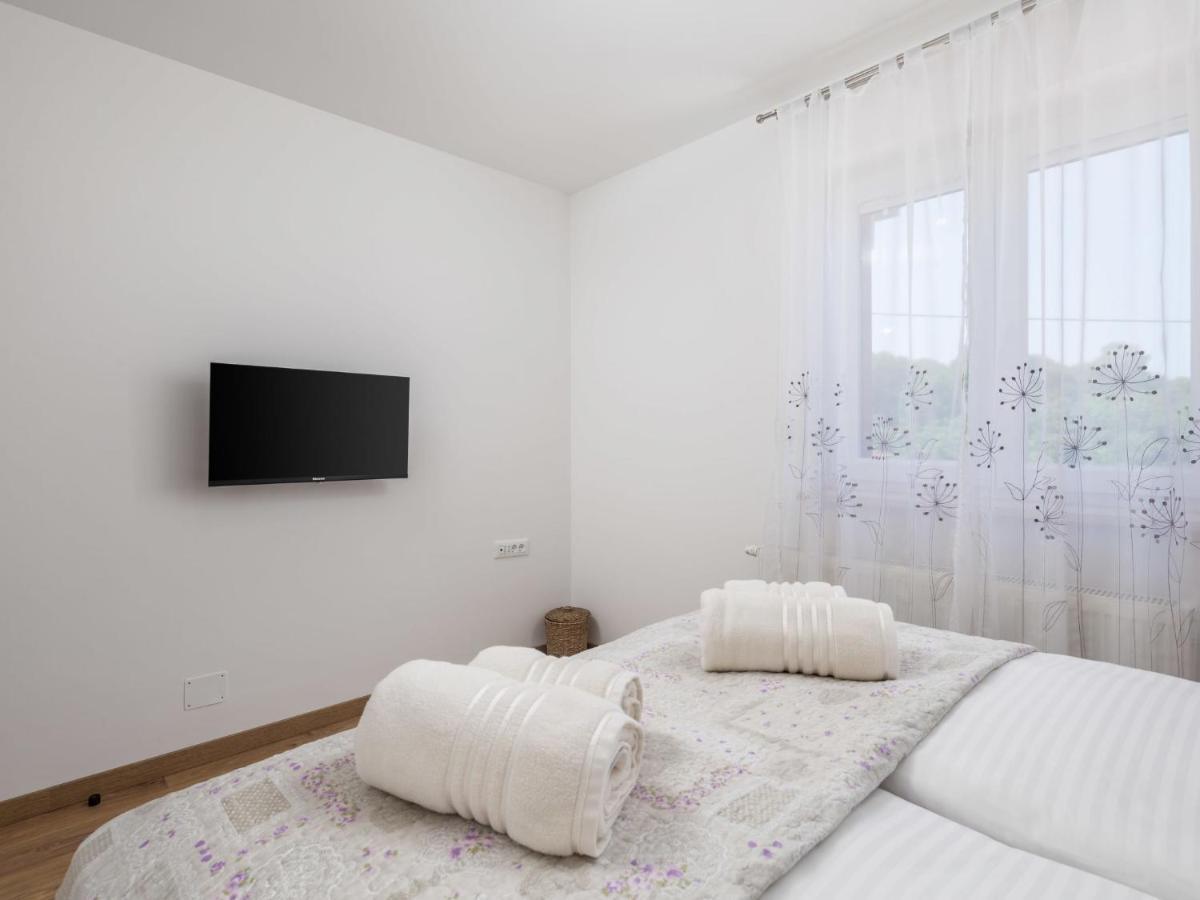 Villa Matea - Mlk150 By Interhome Dobrinj 외부 사진